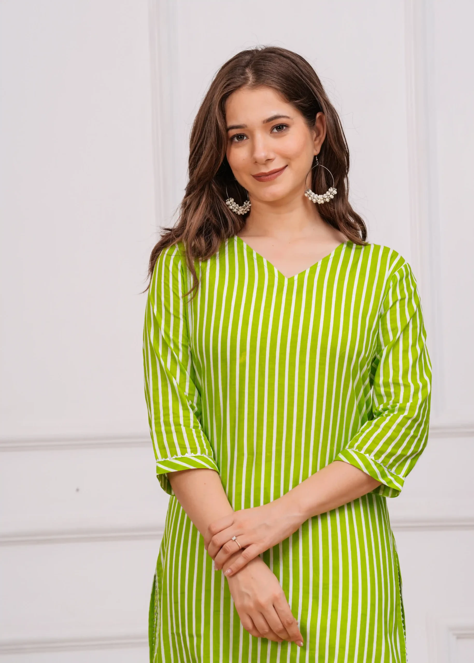 women’s green & white leheriya cotton kurta women’s green & white leheriya cotton kurta