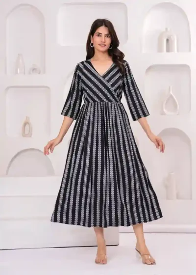 Women's Straight Printed Maternity Kurti with Concealed Zip